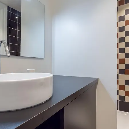 Apartment Patchwork - Location Meuble T2 - Lyon 2 *