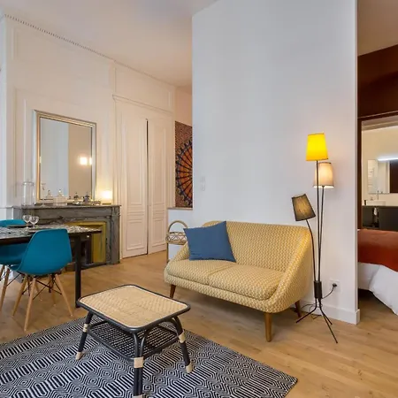 Apartment Patchwork - Location Meuble T2 - Lyon 2